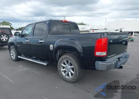 2013 GMC Sierra 1500 Denali z USA, uszkodzony, nr VIN 3GTP2XE21DG198892